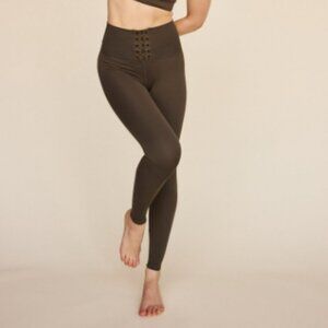 NEW Strut This Kennady Ankle Leggings in Titanium (olive/brown)